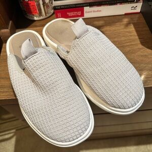 Lusso Slippers
